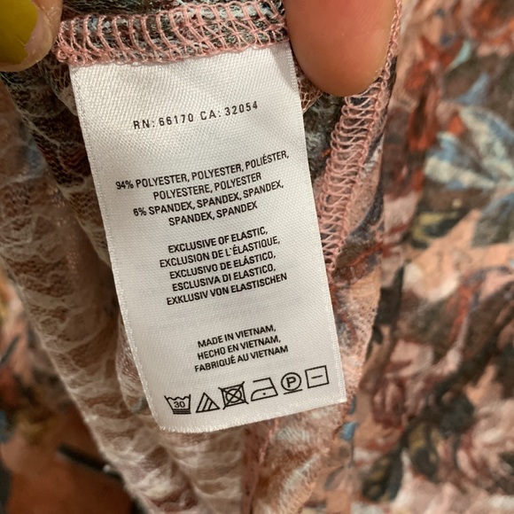 Akemi + Kin Pink Juno Floral Blouse - Picture 9 of 12